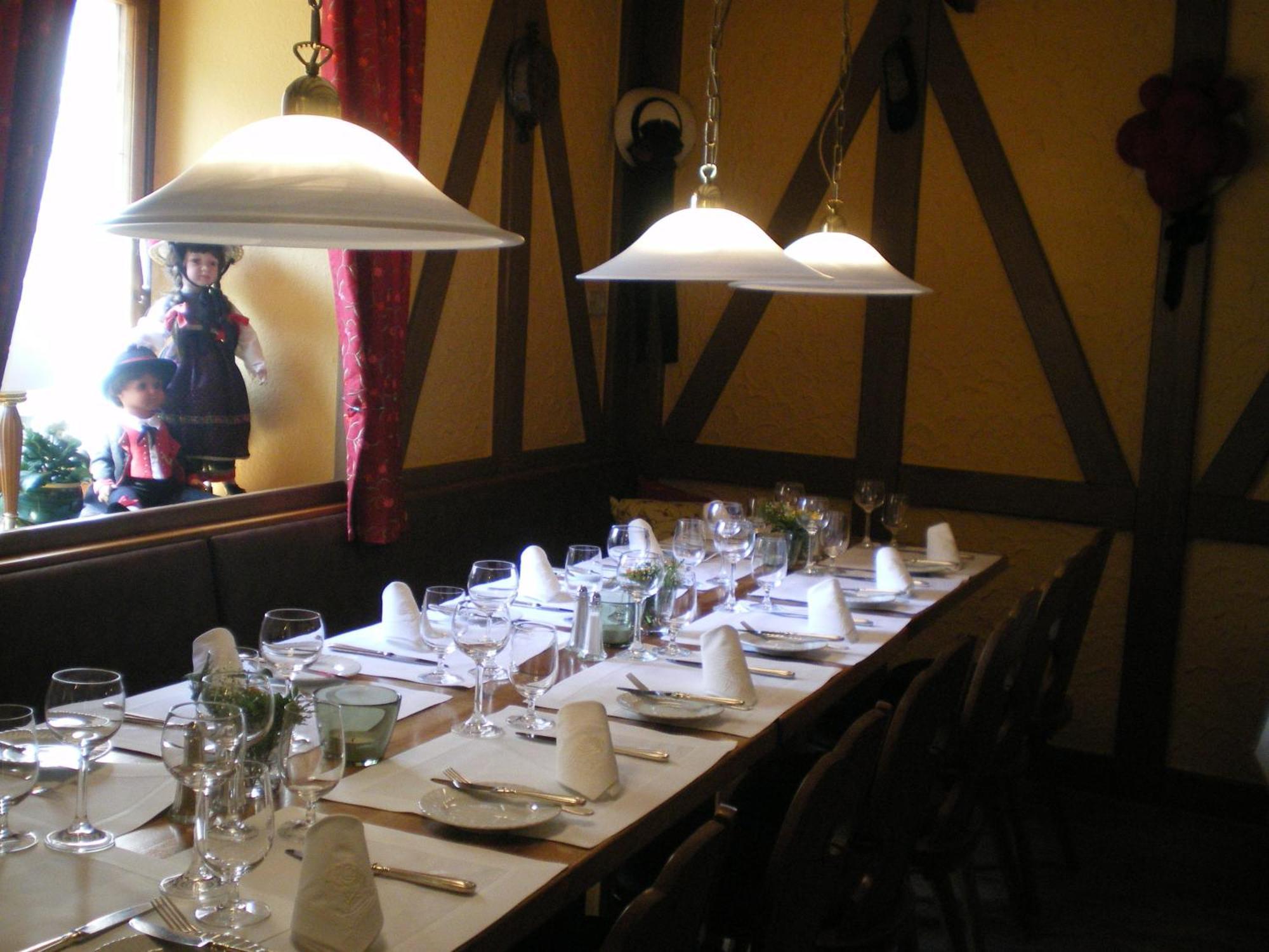 Gasthof Loewen, ไฮเทอร์สไฮม์ ภายนอก รูปภาพ